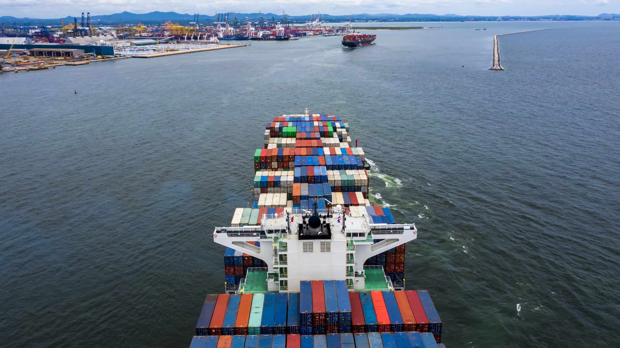 Why Sea Freight Rates Are Volatile and How to Hedge